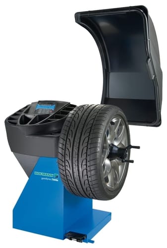 Станок балансировочный для л/а GEODYNA 7300 S